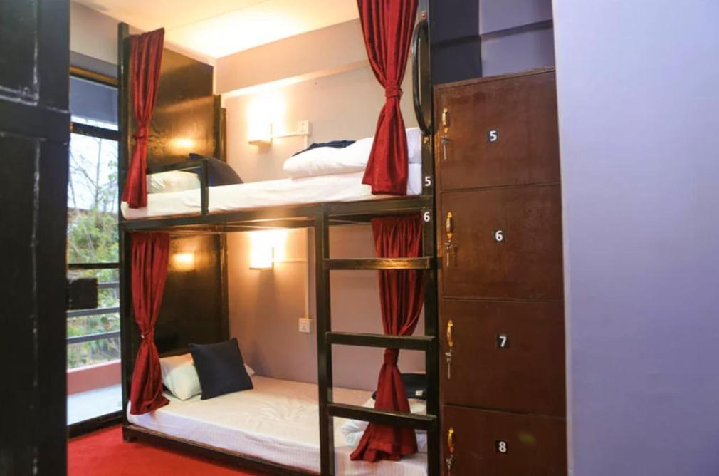 פוקהרה Paila Hostel Lakeside מראה חיצוני תמונה